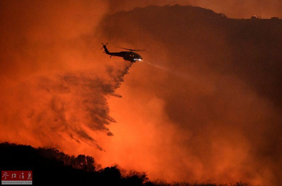 【美国加州山火画面】当地时间2016年6月4日，美国加州卡拉巴萨斯，当地发生大规模山火，由于火势较大，约5000名居民撤离，过火面积超500英亩(约合3035亩)。