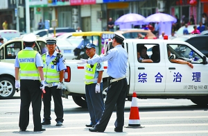 高考期间，北京每个考点警力配备不少于8人。