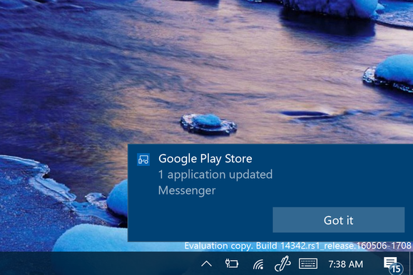 首先，你需要安装Windows 10预览版才能获得该功能，但这个版本不够稳定且存在bug，因此并不适合作为日常使用的操作系统。此外，你需要在系统中开启Cortana，并在手机中下载并安装Cortana应用程序，登录自己的微软帐号，然后点击设置>同步通知来选择希望被同步到桌面的通知类型。