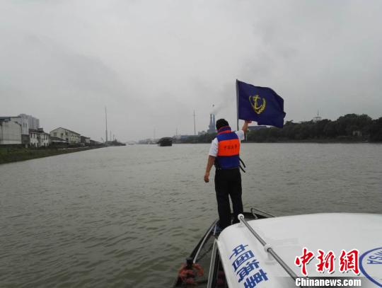 京杭运河苏州城区部分航段再次实施停航管控。 陈锴 摄