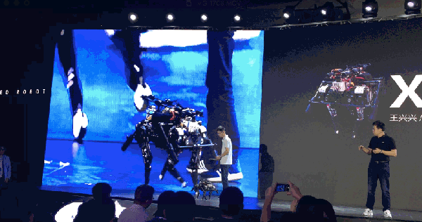 【j2开奖】ROOBO秀肌肉,发布人工智能机器人系统