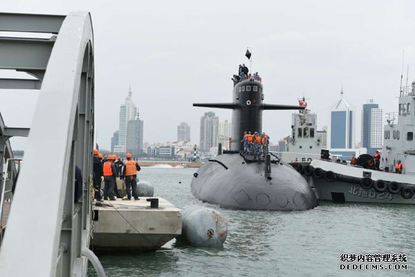 我国首艘核潜艇退出现役进驻海军博物馆