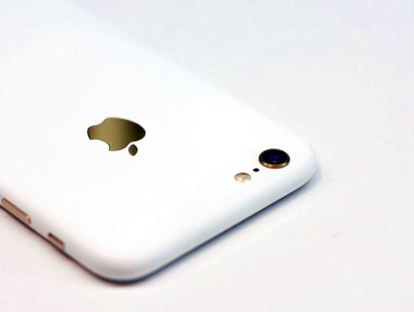 wzatv:【j2开奖】iPhone 7推亮白色？三星折叠手机曝光