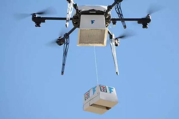 【j2开奖】亚马逊的这项无人机新专利，可让零食坐着降落伞飘到你面前 | 潮科技