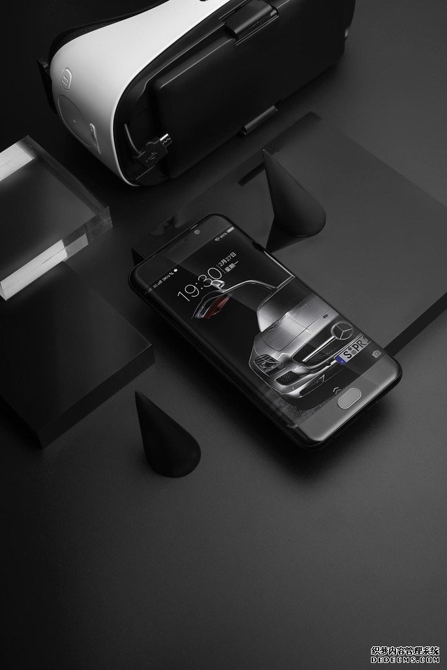 领略不一样的黑色魅力 vivo Xplay6 新版本开售 