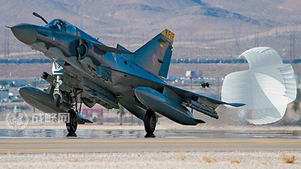 wzatv:美军假想敌部队将购买以色列幼狮战机 或模拟枭龙