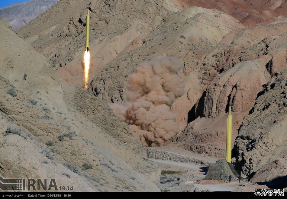 伊朗高调曝光国产弹道导弹 连续发射展示实力