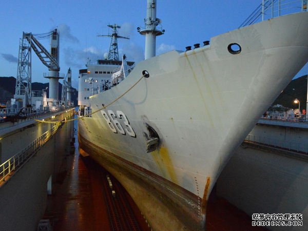 近距直击＂华船一号＂:海军已具外海战场修理能力