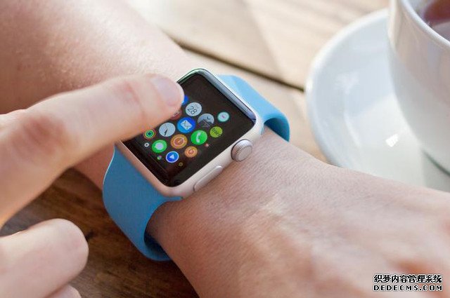 苹果申请新专利 Apple Watch变身医疗设备 