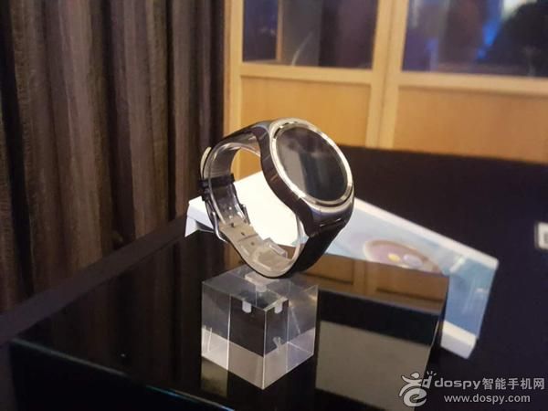 北京时间5月31日，高通在台北电脑展旗舰正式推出骁龙可穿戴平台的第二代产品Snapdragon Wear 1100处理器，是个第一代产品推出仅仅只有4个月的时间。