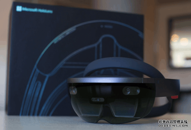 微软：第三批HoloLens购买邀请已发出 
