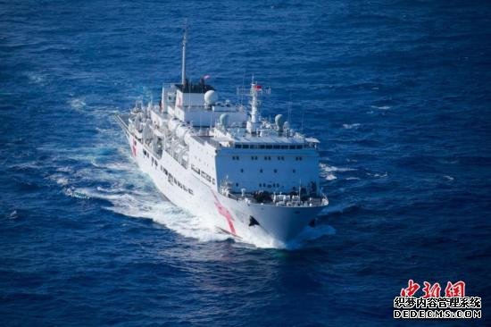 “环太平洋-2016”中国海军参演舰艇与美国海军舰艇会合