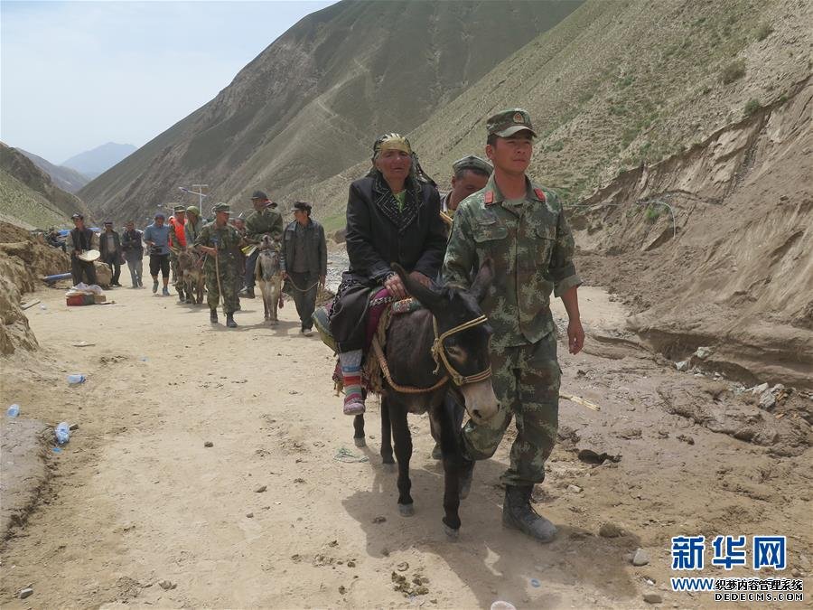 新疆叶城特大泥石流首批转移受灾群众完成安置