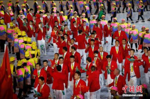 开幕侧记：里约奥运开幕式的一抹“中国红”