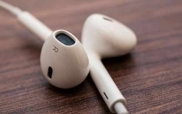 118直播:【j2开奖】称苹果研发蓝牙式无线芯片 率先用于新无线耳机