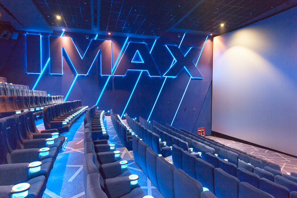 报码:【j2开奖】挤掉电影院：欧洲首家 IMAX 虚拟现实中心年底开业，中国店也快了