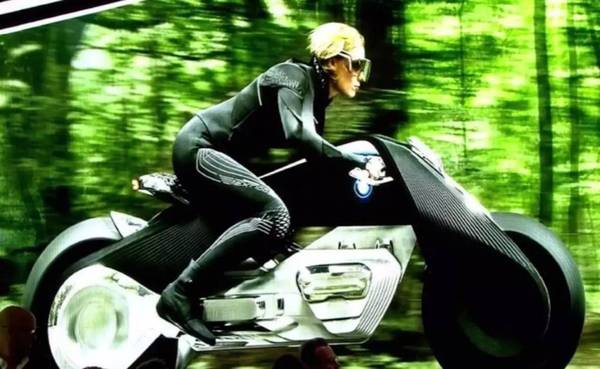 【j2开奖】宝马发布新概念摩托车，配 AR 眼镜高科技范儿十足 | 极客早知道
