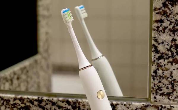 【j2开奖】年轻人的第一款电动牙刷：素士声波牙刷 X3 使用体验