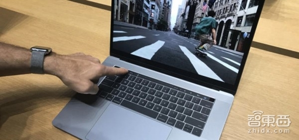 wzatv:【j2开奖】看完昨晚苹果MacBook Pro发布 段子手都不淡定了！