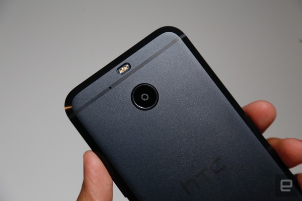 报码:【j2开奖】HTC 出新机：Bolt 配置太奇葩，去年旗舰今年发