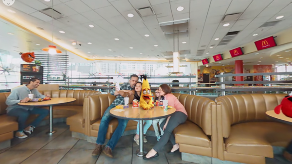 wzatv:【j2开奖】麦当劳也玩起了 VR，想用这个视频诱惑你
