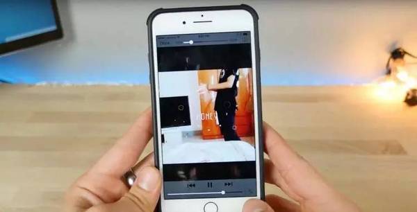 码报:【j2开奖】苹果 iOS 系统再出奇葩故障，播放特定视频会导致设备冻结 | 极客早知道