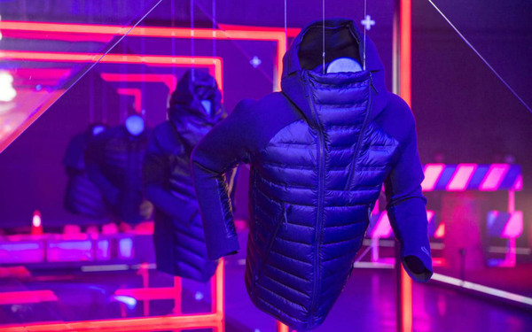 【j2开奖】Nike 尝试融合羽绒和雨衣于一体，惦念冬季功能性衣服市场