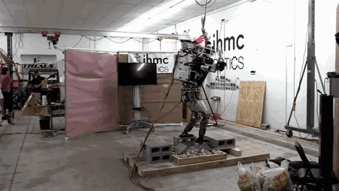 【j2开奖】视频 | 波士顿动力机器人 Atlas 新技能：走“独木桩”（论文下载）