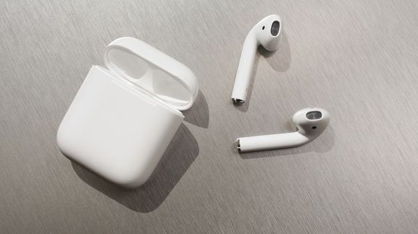 码报:【j2开奖】苹果AirPods耳机再度延期上市：iPhone7用户哭晕了