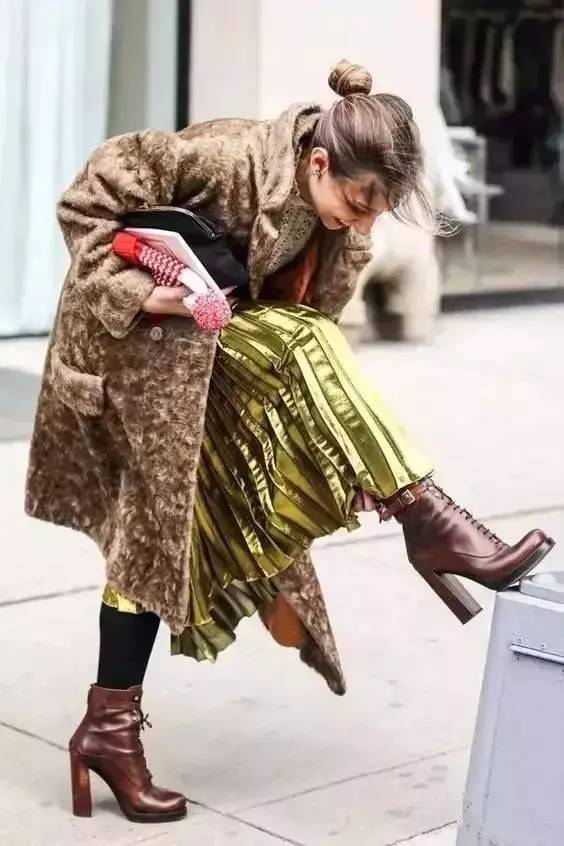 码报:不会穿靴子的女人，永远不知道自己会多有范儿！