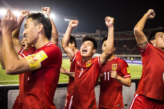 2017中国足球10大期待：国足首胜 亚冠创辉煌
