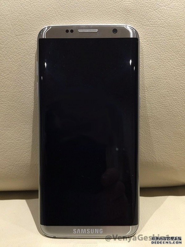 屏占比惊人 三星Galaxy S8真机照曝光 