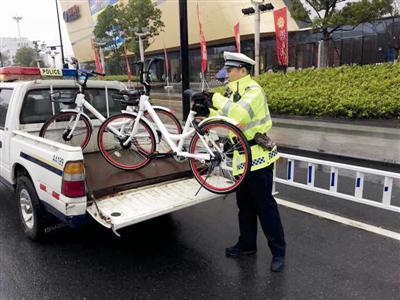 码报:【j2开奖】共享单车被扎紧箍咒 上海北京等四城政策你知道么
