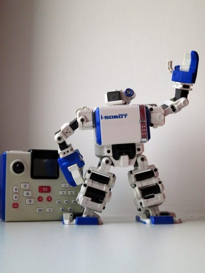 wzatv:【j2开奖】在 Zenbo 出现的 30 年前，这曾是美国最受欢迎的家用机器人