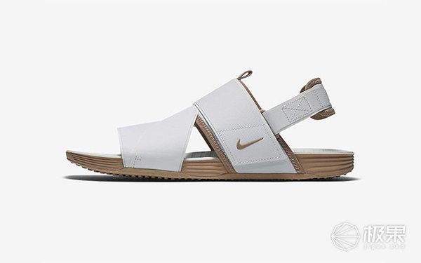 wzatv:【j2开奖】Nike新款夏日凉拖，双密度中底舒服得不像话