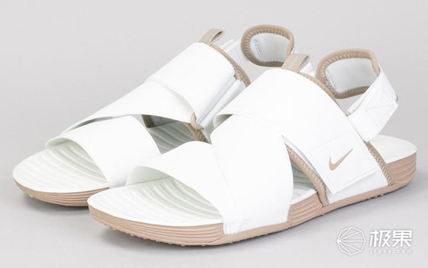 wzatv:【j2开奖】Nike新款夏日凉拖，双密度中底舒服得不像话