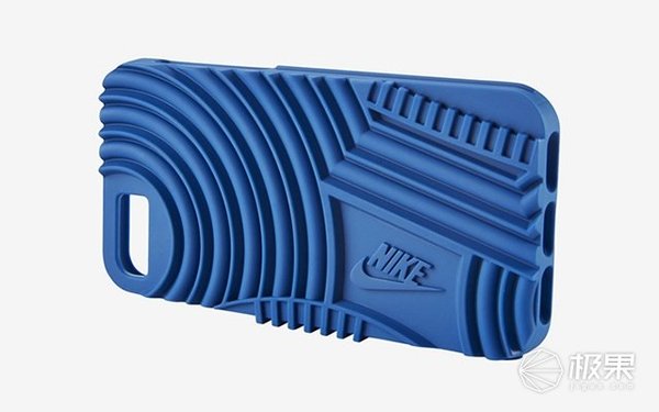 wzatv:【j2开奖】用上鞋底材料的Nike手机壳，感觉能用一辈子