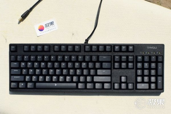 码报:【j2开奖】钛度电竞机械键盘体验：传统极简设计，手感超好