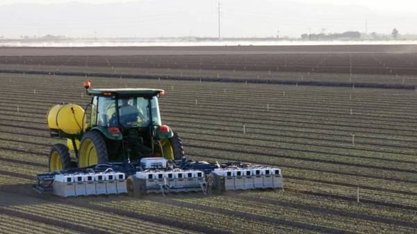 【j2开奖】种地也要输给人工智能，浅谈AI在农业领域的应用